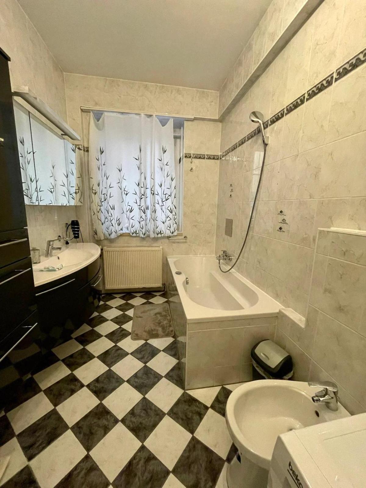Gemutliche Wohnung Mit Super Lage Vídeň Exteriér fotografie